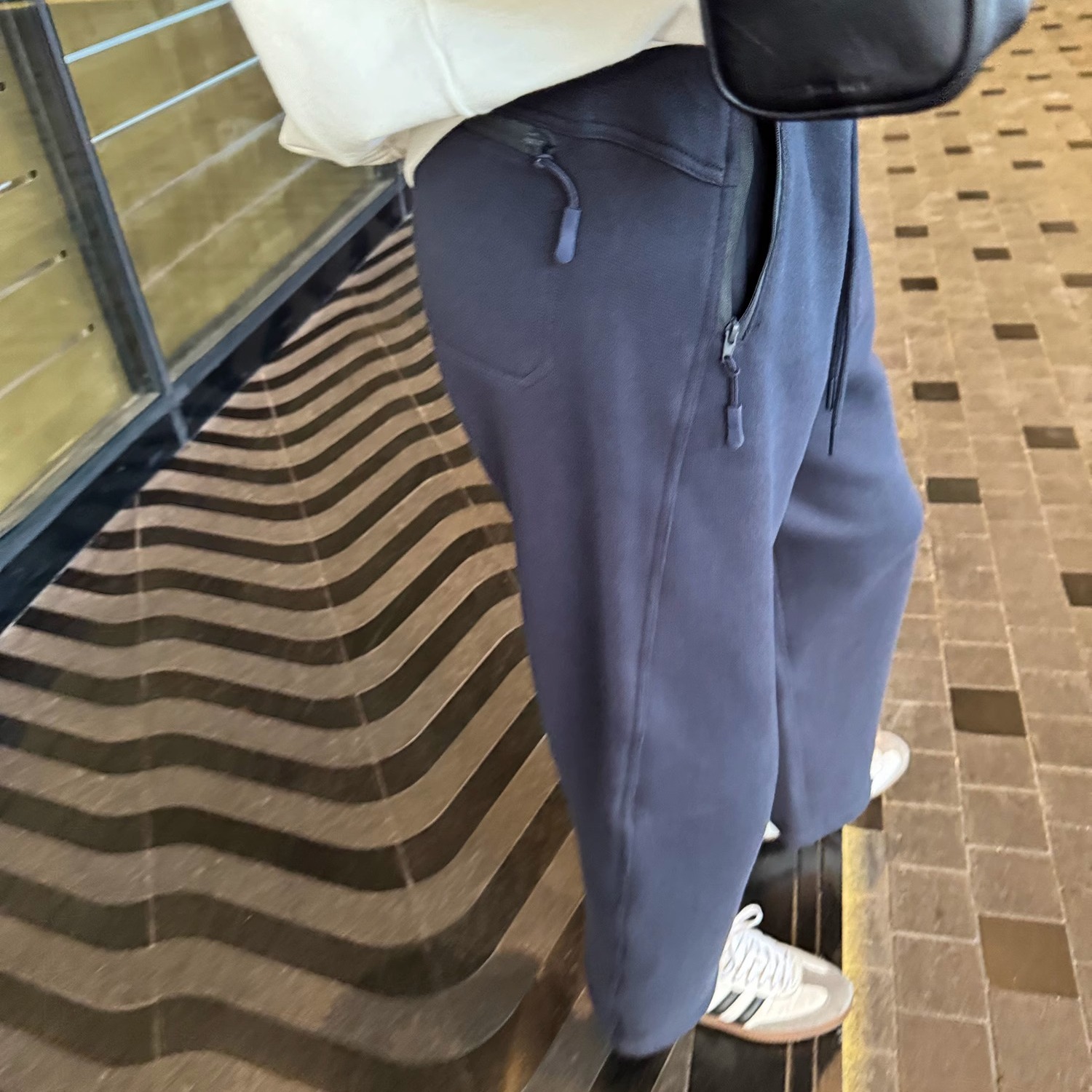 2025 Spring New Women's Casual Pants Loose Lazy Sickle Slimming Straight Nine-Point Pants - Image 5