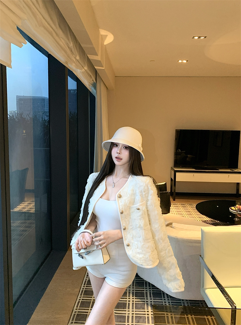 French Style Elegant Slim Fit Floral Short Jacket for Women - Image 2