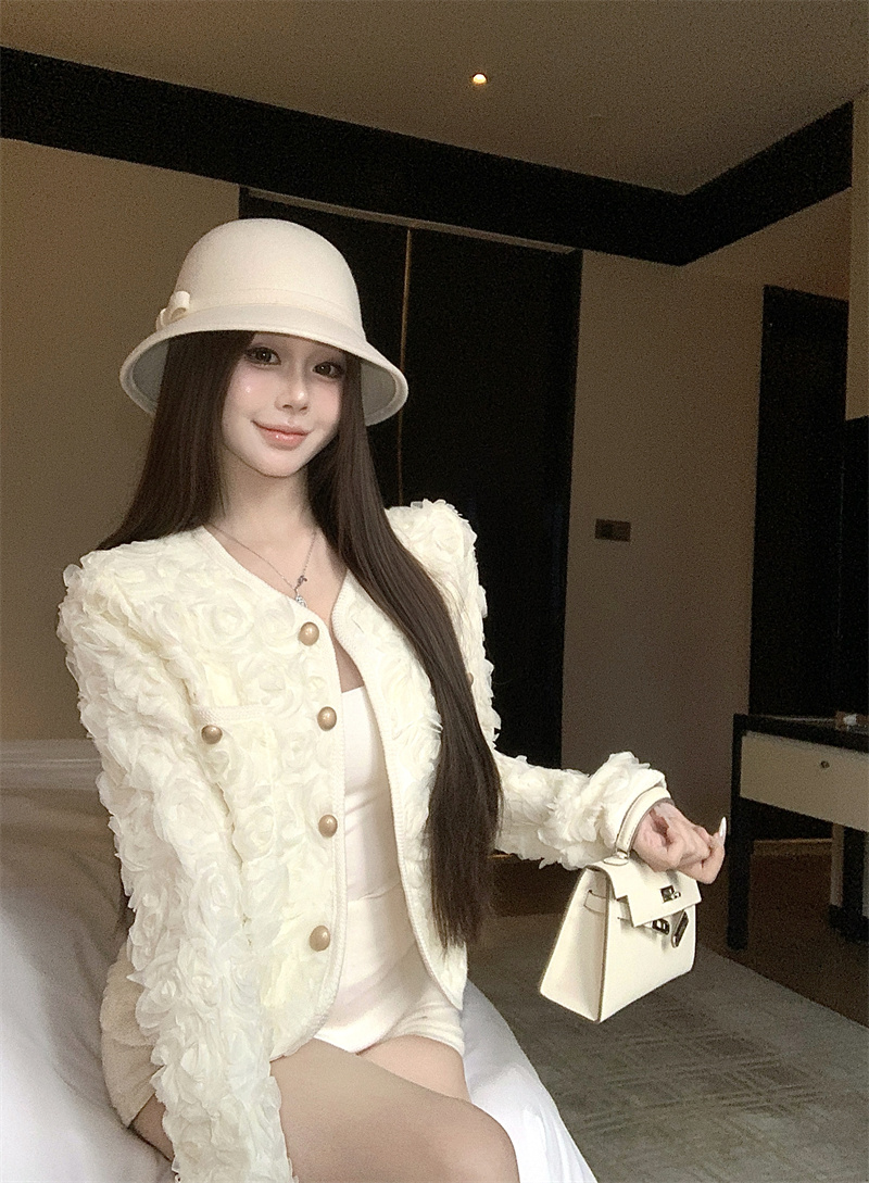 French Style Elegant Slim Fit Floral Short Jacket for Women - Image 4